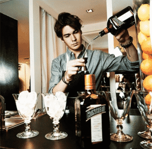 Cocktail Barman Inhuren